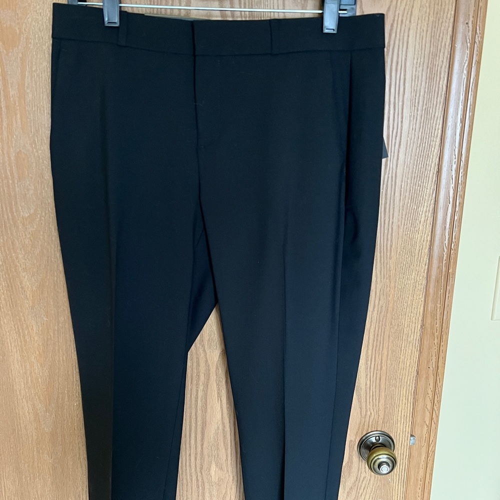NWT-BANANA REPUBLIC Avery Pants, Black, Size 6R